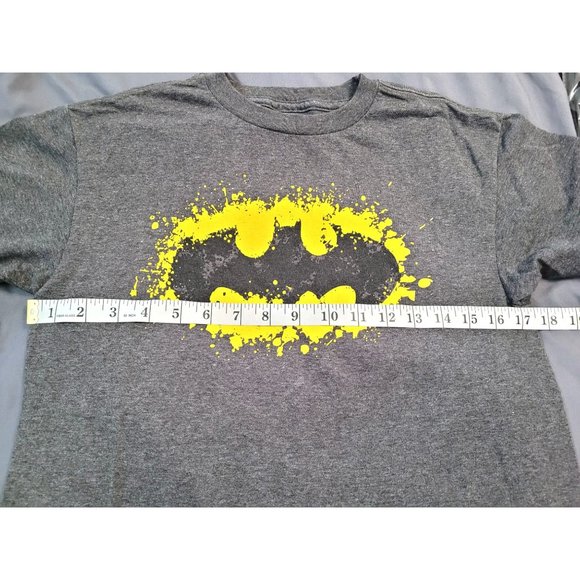 Boys Batman Graphic Print Charcoal Gray Tee, Size M - Picture 5 of 6